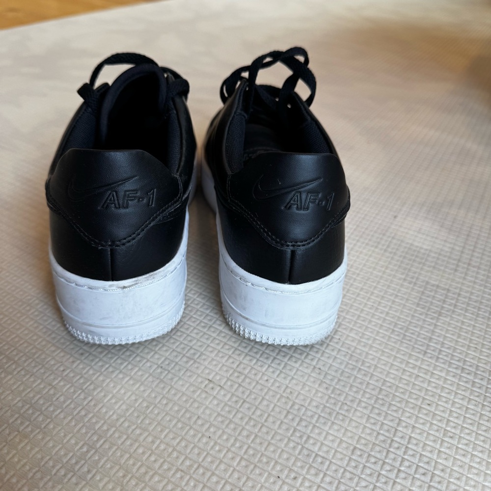Nike women’s Air Force 1s, black leather - Picture 3 of 4